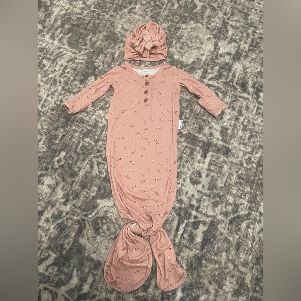 Bowy made knotted Gown and Hat 
newborn -3 mths